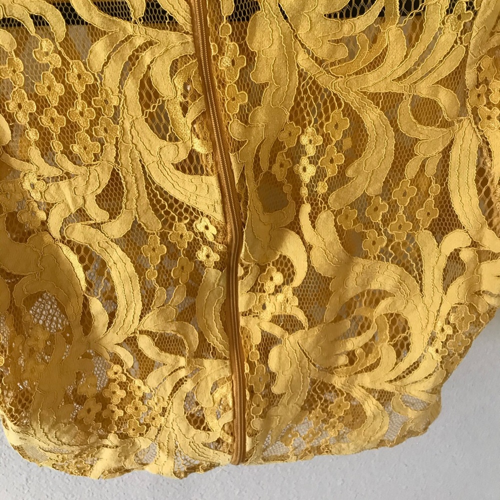 lace shirt
